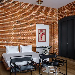 4* Hotel Brick Design